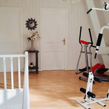 La Maraitiere Villa Guines ภายนอก รูปภาพ