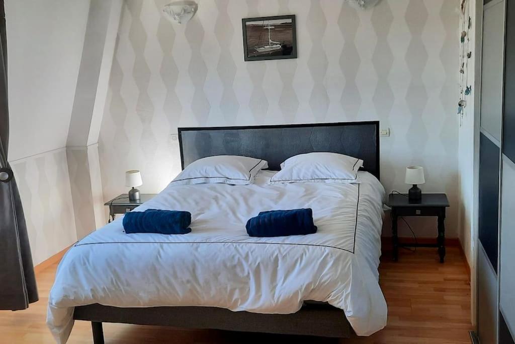 La Maraitiere Villa Guines ภายนอก รูปภาพ